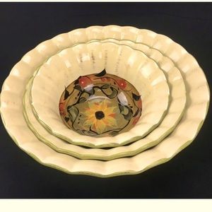 Certified International sunflower nesting mixing/serving bowl.